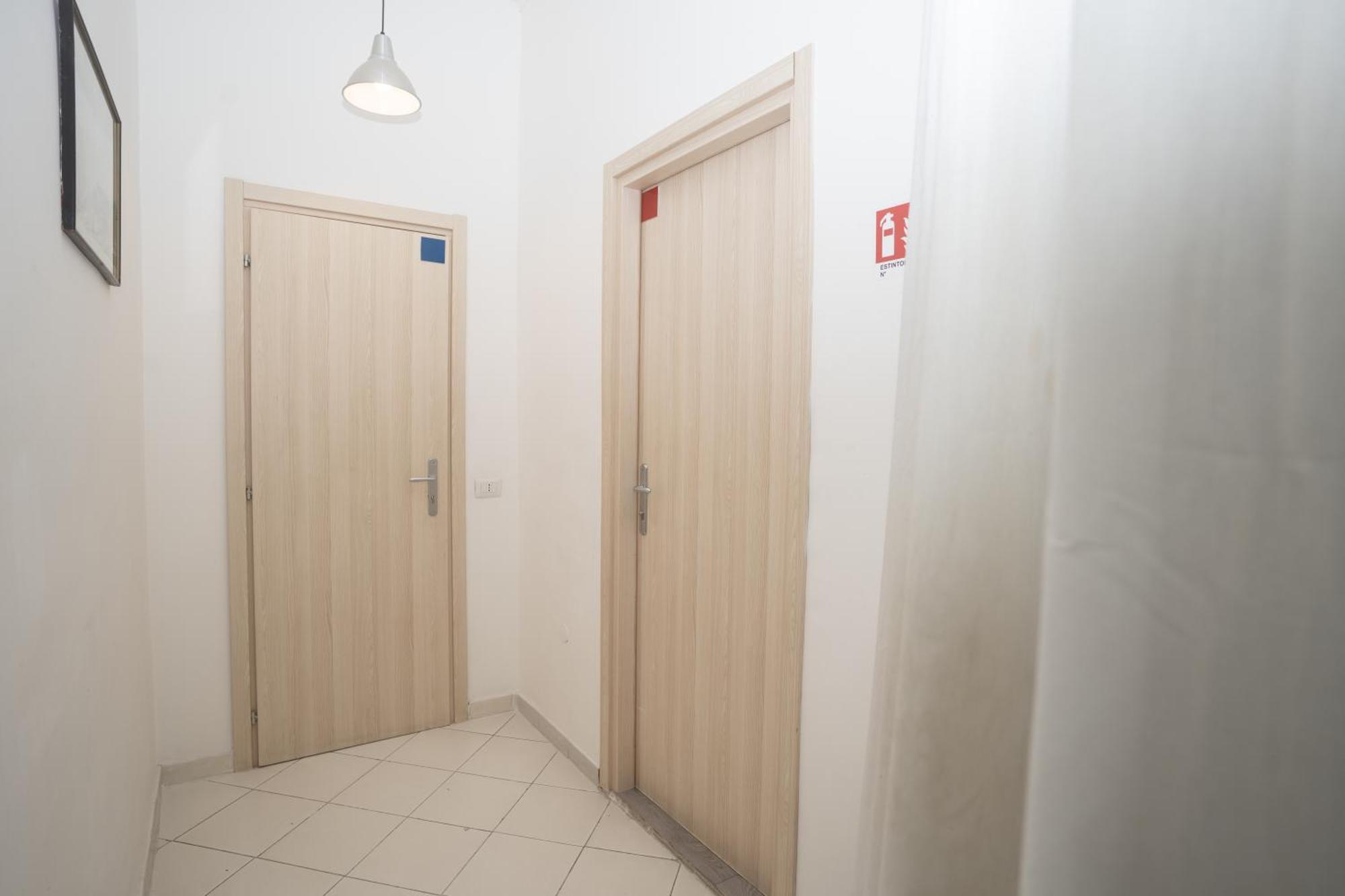Flyresidence Garibaldi Νάπολη Εξωτερικό φωτογραφία