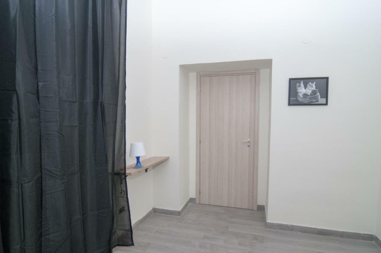 Flyresidence Garibaldi Νάπολη Εξωτερικό φωτογραφία